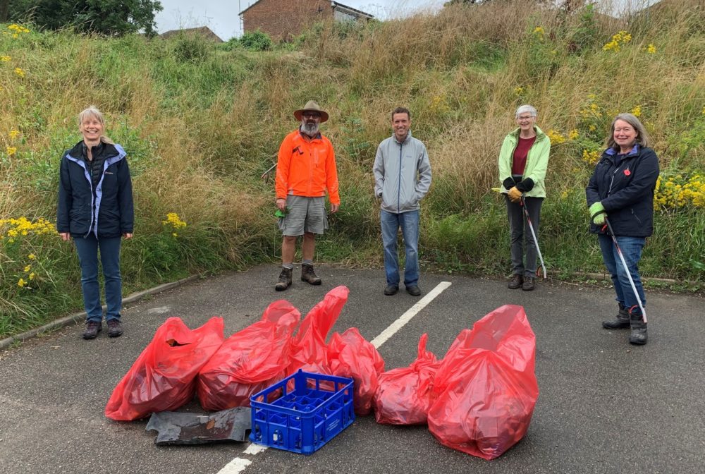 Litter pickers at LBLC